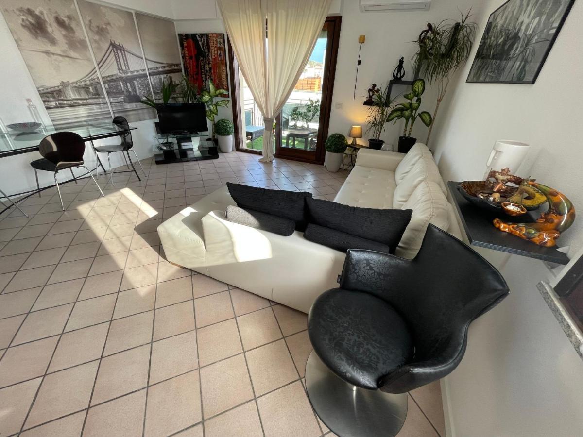 4Luciroom Olbia Luaran gambar